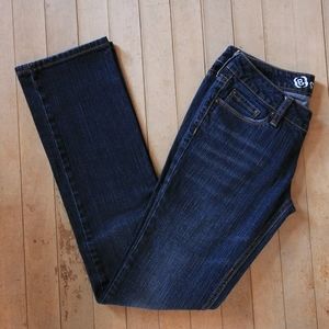Bullhead Sunset Straight Leg Jeans. Dark wash